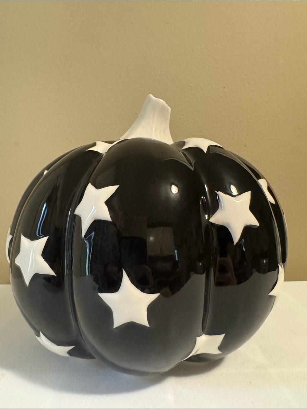 T.J.Maxx Halloween Ceramic Star Print Pumpkin
